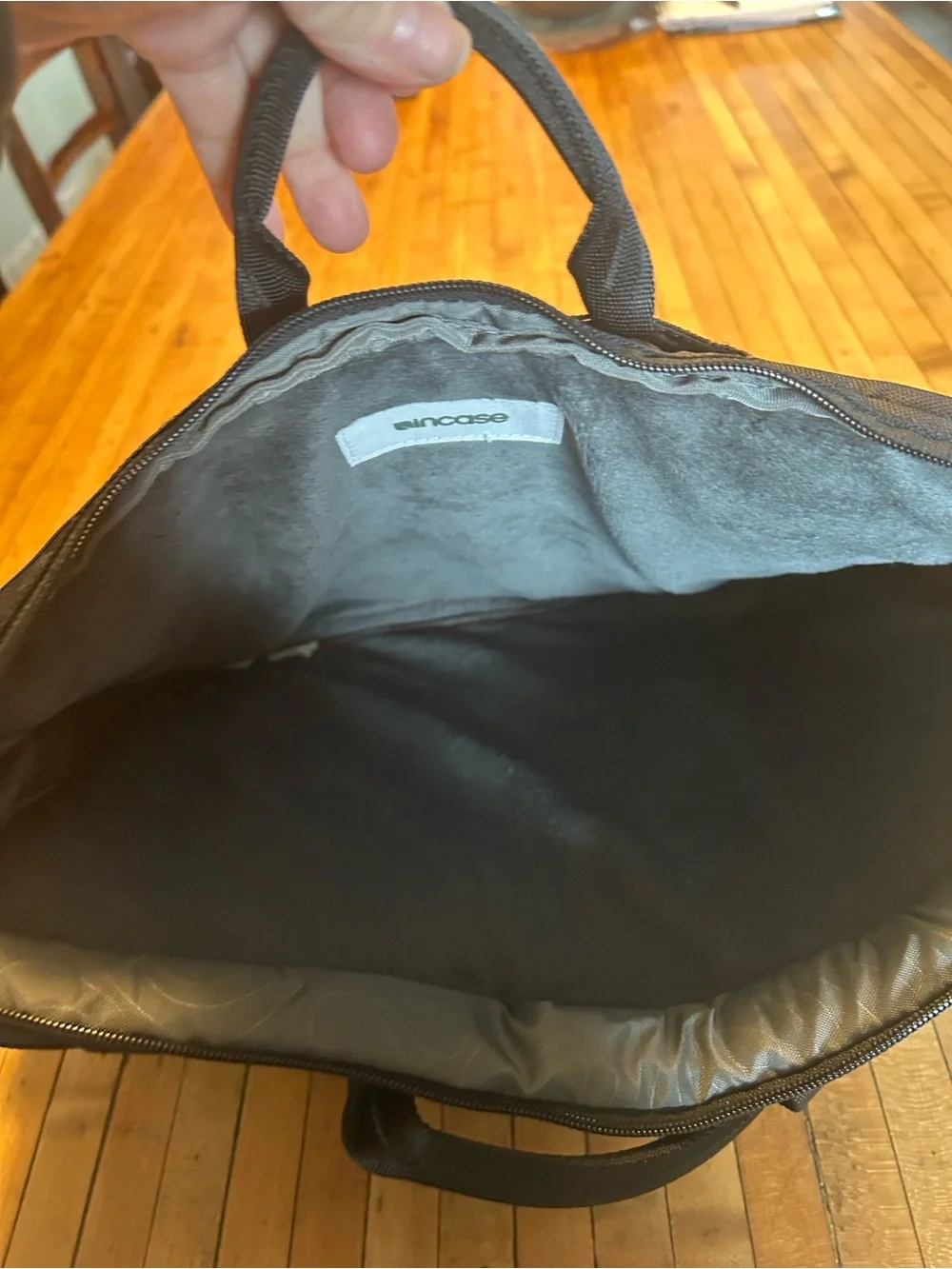Incase Black Laptop Messenger Bag with Front Pockets